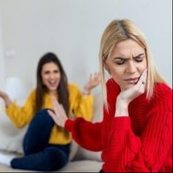 Amistades tóxicas: señales clave para saber cuándo alejarte según los expertos