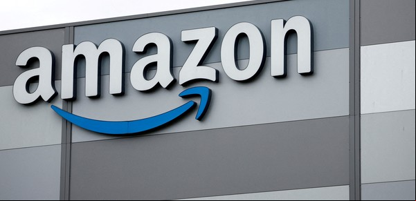 Cómo es la inteligencia artificial de Amazon que "reemplaza" al humano: puede navegar en Internet y hasta hacer compras