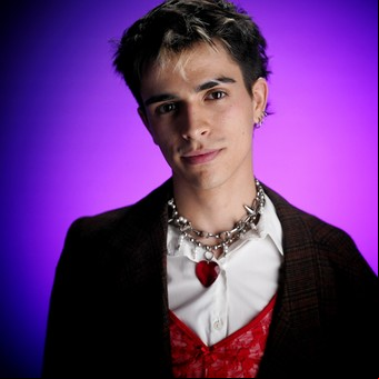 Joaquín Reficco, el chico que le da vida al personaje no binario de Margarita: "Si yo crecía con un Zeki en la tele, me hubiera ahorrado muchos problemas"