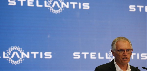 Renunció Carlos Tavares, el arquitecto a nivel mundial de la automotriz Stellantis