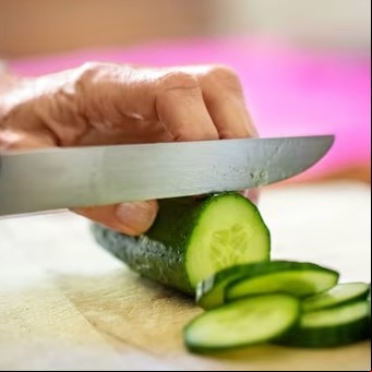 Cuáles son los beneficios de consumir pepino en la dieta a diario
