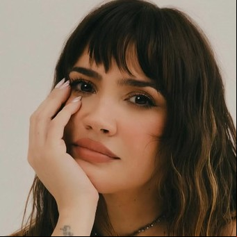 Celeste Cid recibió el alta médica y lo celebró con una sensual imagen, tras pasar cinco días internada