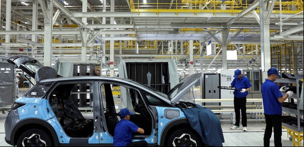 Brasil investiga a un gigante fabricante chino de autos eléctricos por "tráfico" humano
