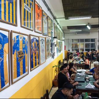Los 4 mejores bodegones de clubes de barrio de Buenos Aires según la Inteligencia Artificial