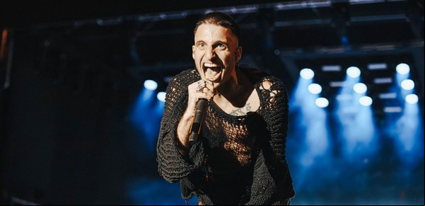 Wos cierra el año con el doble lanzamiento de un disco en vivo y un documental: todos los detalles y dónde conseguirlos