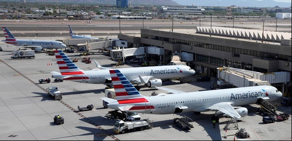 American Airlines aterriza todos sus vuelos en Estados Unidos por un "problema técnico" en vísperas de Navidad