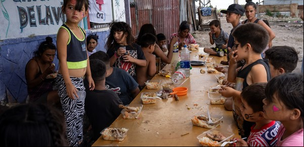 Mientras Pettovello prepara el índice de Capital Humano, en el Gobierno dicen que los pobres serían menos pero la desigualdad mayor