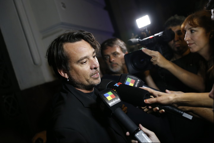 Chano Charpentier se acercó a despedir los restos de Jorge Lanana. Foto Francisco Loureiro