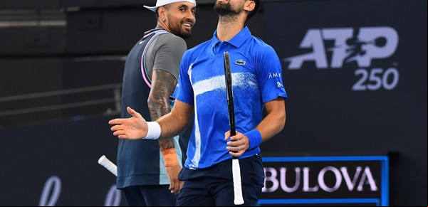 Djokovic y Kyrgios quedaron eliminados en el ATP de Brisbane con el punto más espectacular del Año Nuevo