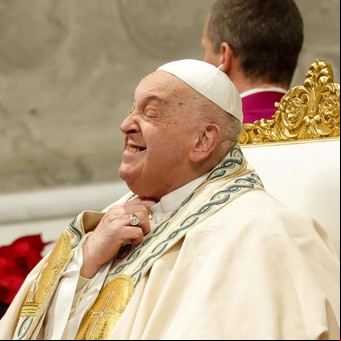 El Papa critica el aborto y llama a "proteger la vida y la paz" en su primer mensaje del año