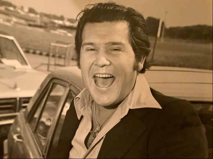 Una imagen de Leo Dan en los años '60, época en la que causaba furor en la Argentina.