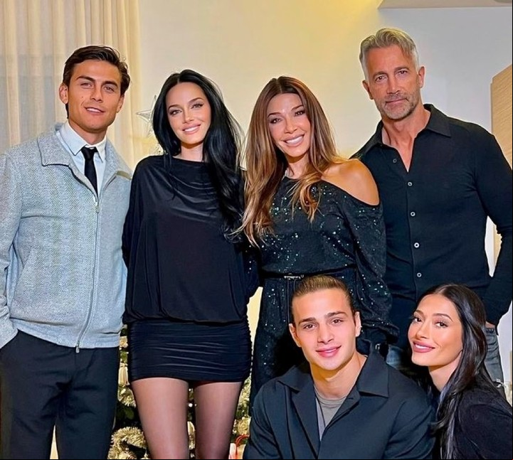 El vestido que usó Oriana en Navidad. Foto: Instagram