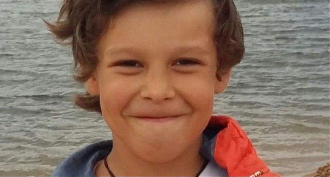 Un chico murió ahogado en la pileta de un club y los padres apuntan contra los directivos: "No fue un accidente"