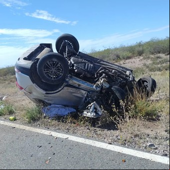 Tragedia en La Pampa: cinco muertos por un choque frontal entre una camioneta y un micro