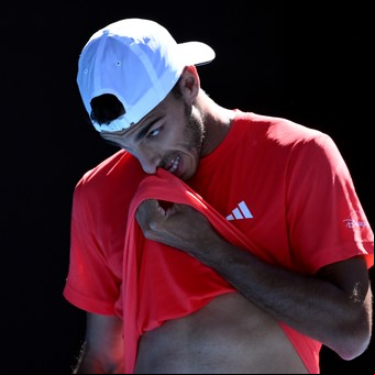 Abierto de Australia: Francisco Cerúndolo perdió y ya no quedan argentinos, mientras que Jannik Sinner avanza a paso firme