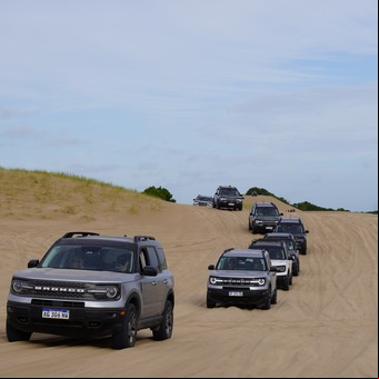 Aventura inigualable en la arena: una caravana para aprovechar al máximo un ícono del 4x4