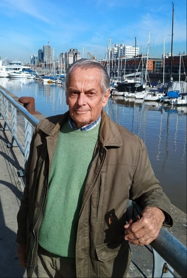 Strauch en un viaje a Buenos Aires. Dice que perdió pronto el miedo a volar.