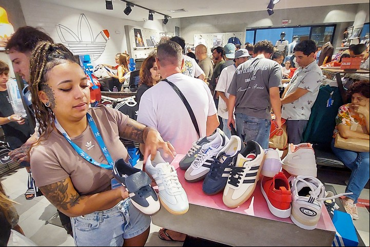 Brasil combina playas y shopping, convirtiéndose en el destino ideal para disfrutar y ahorrar. Foto: Martín Bonetto - Clarín.
