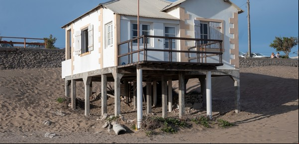 “La sobreviviente”: la historia de la última casa sobre la playa en Claromecó