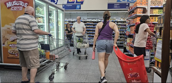 Ciudad: los ingresos de las familias cerraron el 2024 al mismo nivel del año anterior