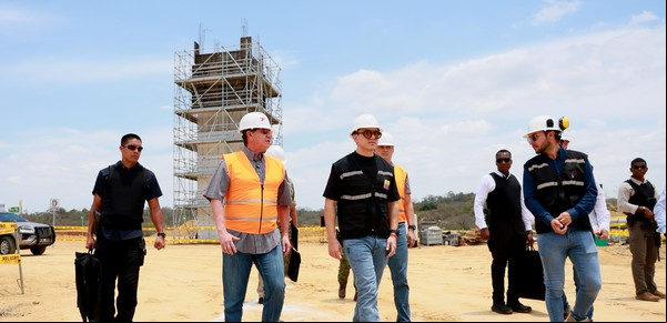 Inseguridad y elecciones en Ecuador: pese al rechazo de la población avanza la construcción de la cárcel al "estilo Bukele" 