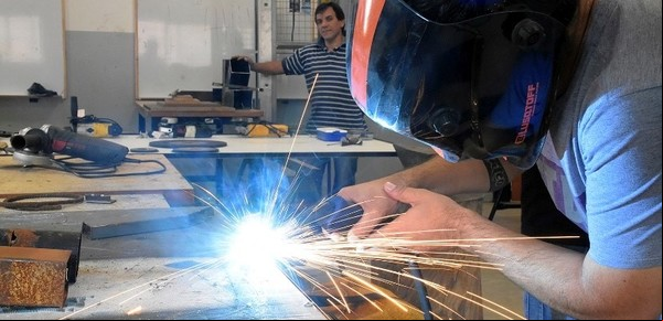 Cursos con salida laboral: capacitaciones gratis para aprender oficios