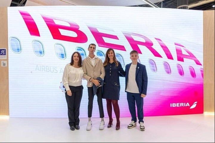 Háblalo Iberia estará disponible gratis en todos los vuelos de Iberia. Foto: Iberia