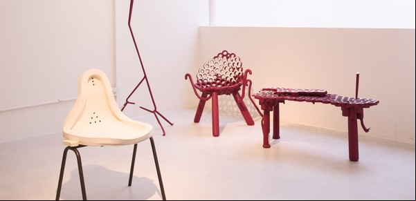 Mirar el mundo que nos observa: tensiones y encuentros entre arte y diseño
