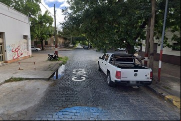 Ataque motochorro y muerte en La Plata: llegaba a su trabajo, lo balearon para robarle y lo mataron