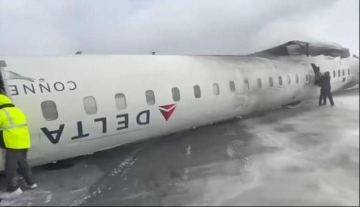Avión Toronto Canadá Delta