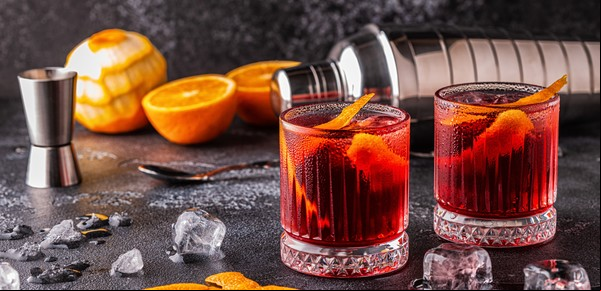 Recetas fáciles de cócteles con vermut rosso y bianco combinado con fernet, Aperol, Campari, espumante y más bebidas