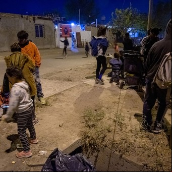 Niños y adolescentes: las ayudas del Estado redujeron la indigencia, pero no la pobreza