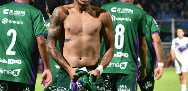 Excursionistas dio el primer golpe de la Copa Argentina ante Godoy Cruz con el gol de Ian Vera, el pibe que quedó libre de San Lorenzo por jugar el torneo del Kun Agüero