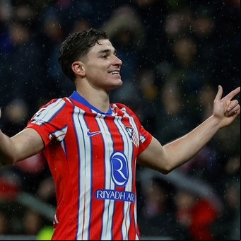 Julián Álvarez está intratable: entró y en la primera que tocó le dio la victoria a Atlético de Madrid que es líder en España antes del clásico por la Champions League