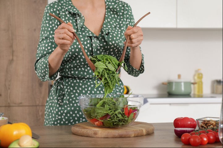 Recomiendan no tomar alcohol y comer liviano. Foto Shutterstock.