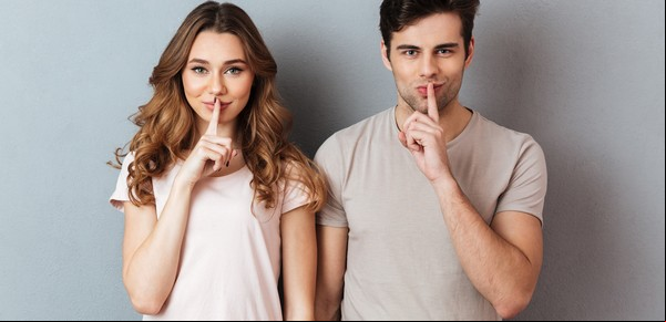 Qué son las relaciones DADT: cuando la clave es no enterarse