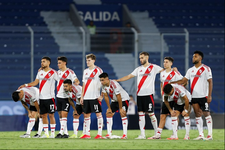 River y una imagen que se repite: contra Talleres pudo ganarlo y lo perdió. Foto: EFE/ Juan Pablo Pino.