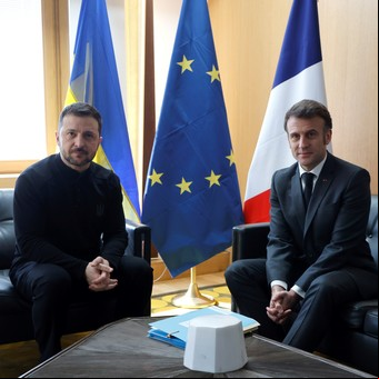Rusia arremete contra Francia y denuncia la "retórica nuclear" de Emmanuel Macron