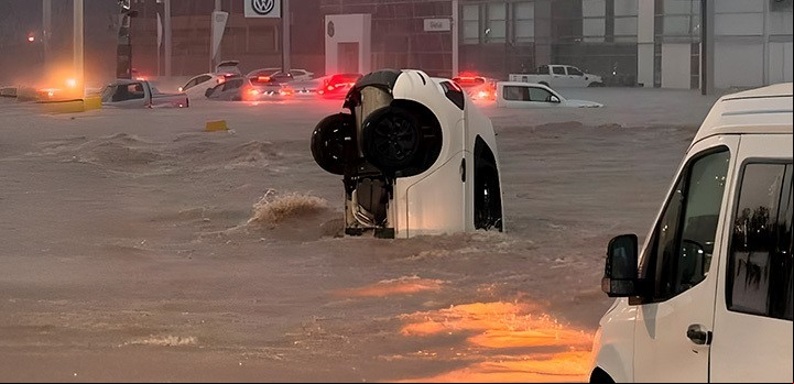 Dramáticas imágenes que conmueven al país tras la inundación en Bahía Blanca.