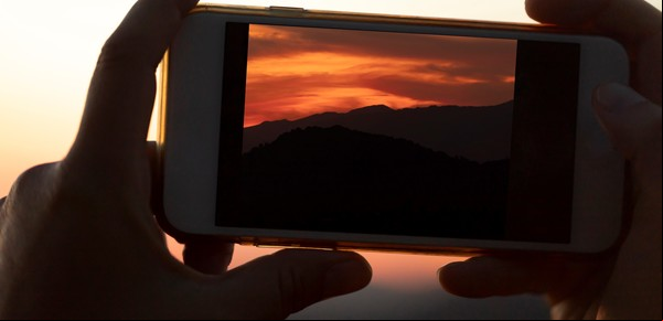 Cómo sacarle fotos a la "Luna de Sangre" con el celular y que parezcan profesionales