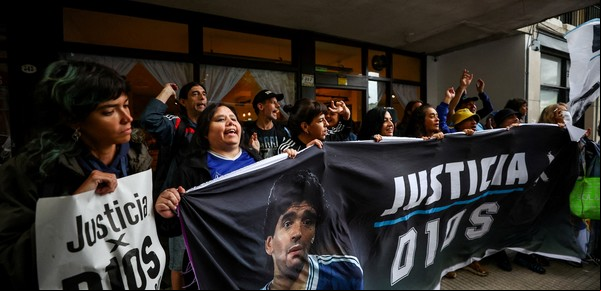 El show de las nulidades en la segunda jornada del juicio por la muerte de Diego Maradona