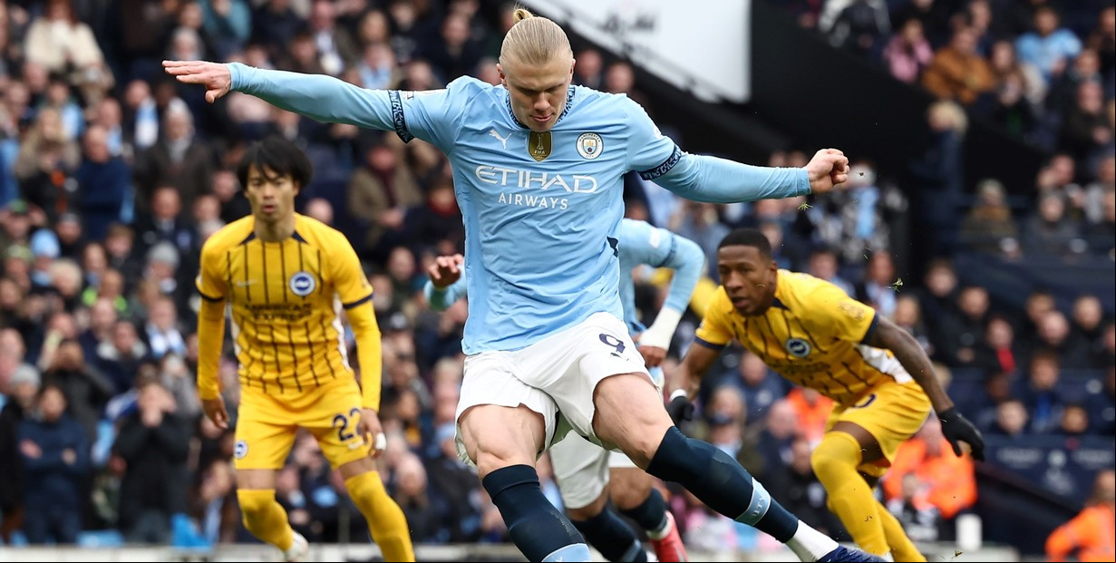 Erling Haaland marcó un récord pero el Manchester city volvió a decepcionar: empató con Brighton & Hove Albion y se complica en la tabla de la Premier League