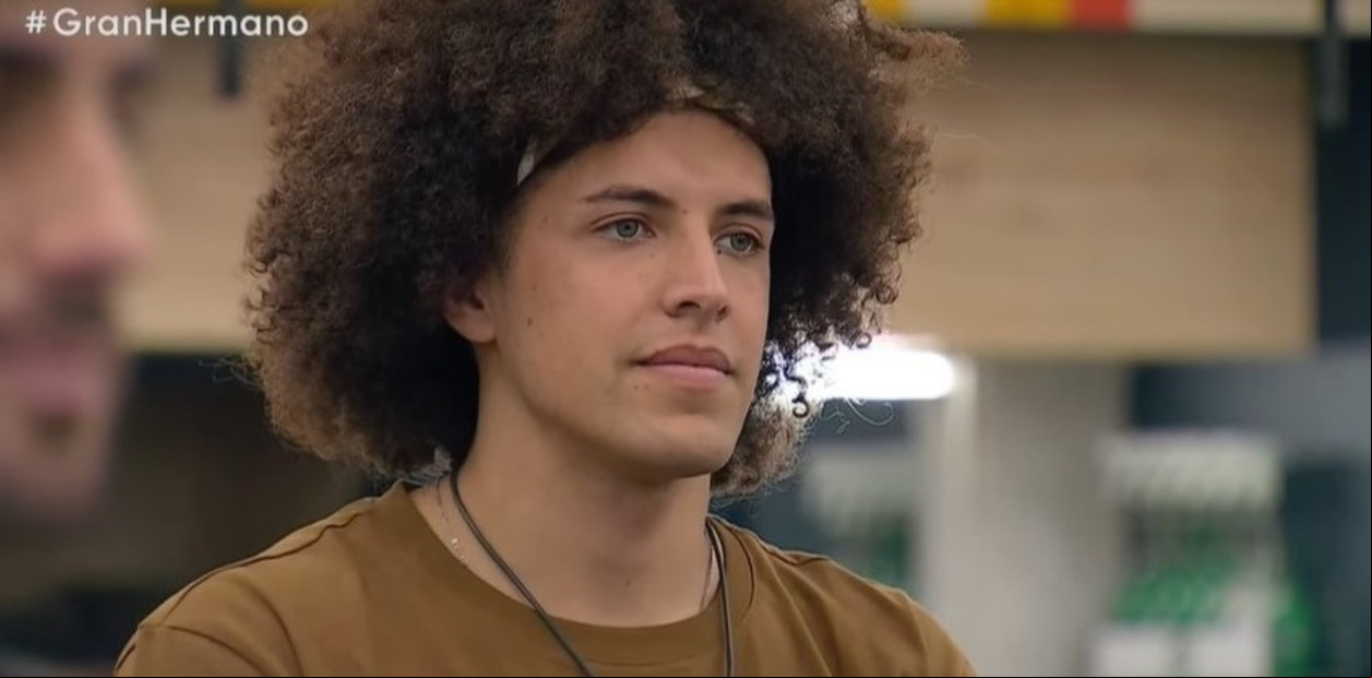 Lorenzo entró a la casa de "Gran Hermano" en febrero, pero no veía el programa. Ya lo eliminaron. Captura TV.
