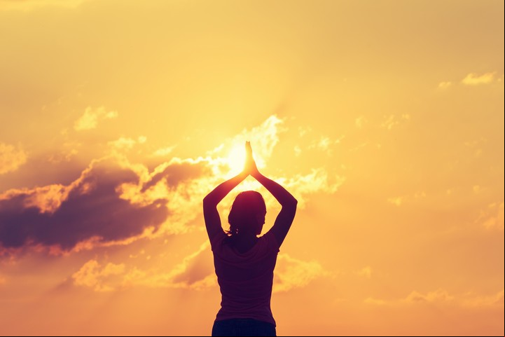 Ferro señaló que en el eclipse solar se unen el intelecto y las emociones, el consciente con el inconsciente. Foto: ilustración Shutterstock