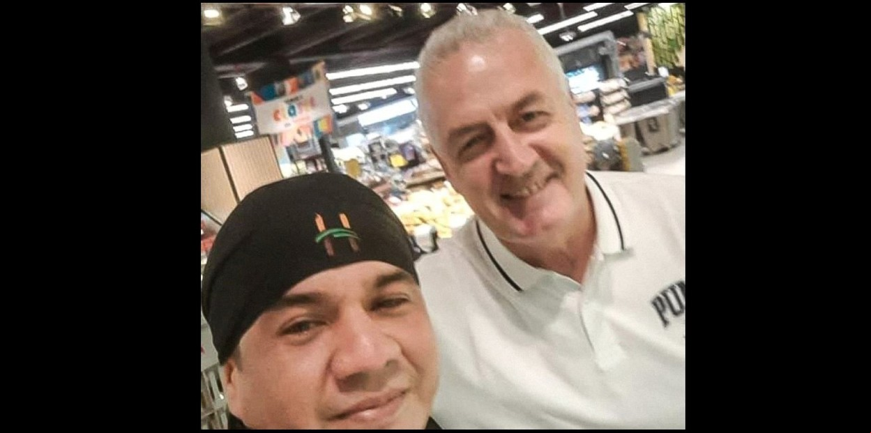 Gustavo Alfaro y el emocionante abrazo con un repositor en Asunción: "Lo llevaré en el corazón hasta la muerte"