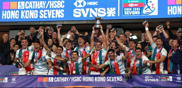 Los Pumas tuvieron su revancha ante Francia: victoria caliente y maldición rota en el Seven de Hong Kong para seguir acumulando títulos