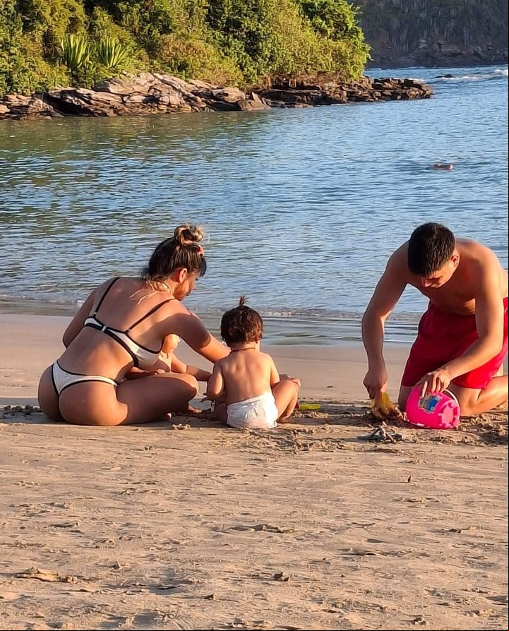 Las vacaciones en familia de Daniela Celis y Thiago Medina antes de separarse. Foto: Instagram.