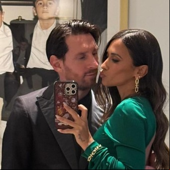 El impresionante look de Lionel Messi y Antonela Roccuzzo para asistir a la súper fiesta por los 50 de David Beckham