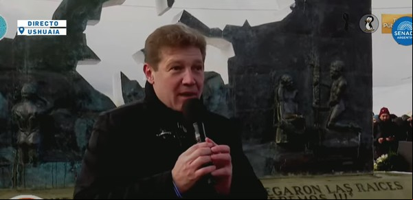 El gobernador de Tierra del Fuego cruzó a Milei por su propuesta de que los kelpers elijan ser argentinos: "Son habitantes ilegítimos: sueño con que se vayan de una vez"
