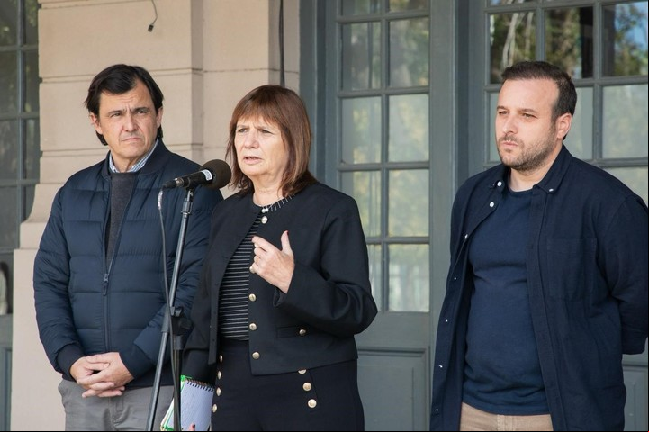 La ministra Patricia Bullrich anunció que se amplía el subsidio para comercios de Bahía Blanca.